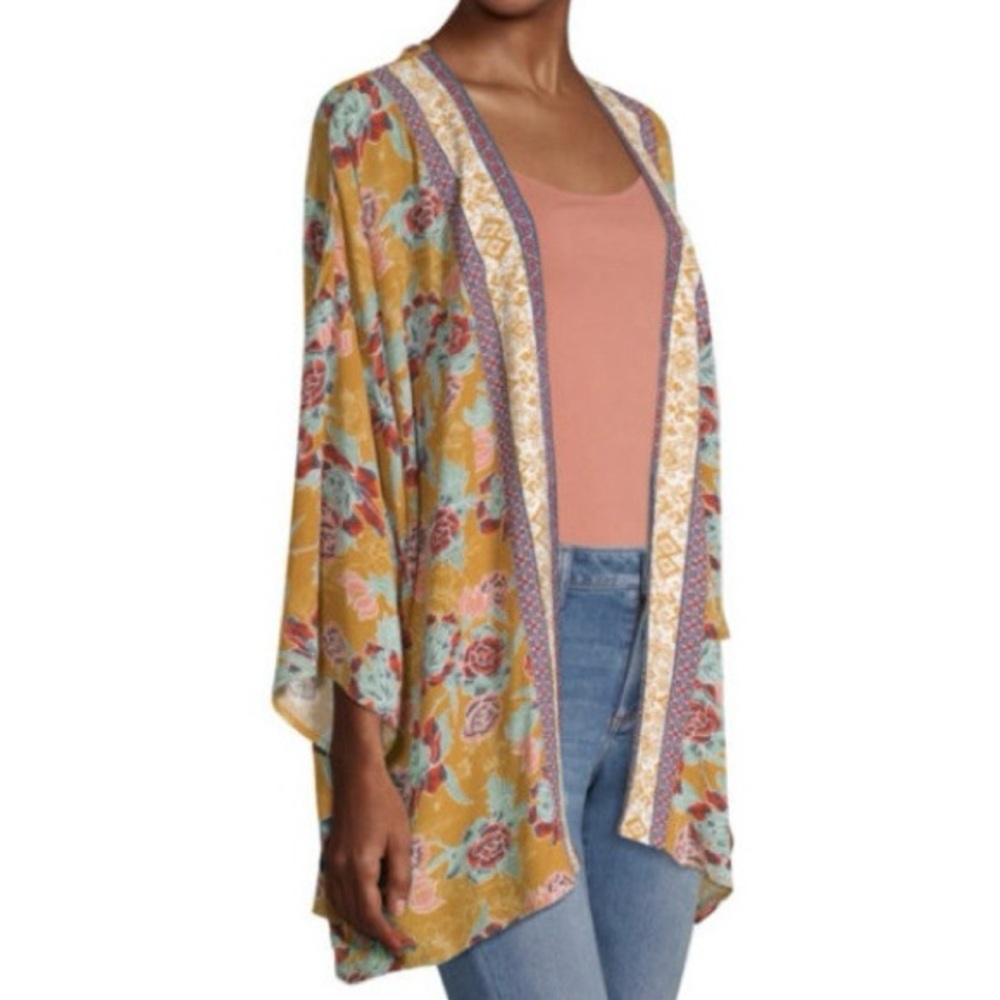 Artesia Boho Golden Floral Kimono